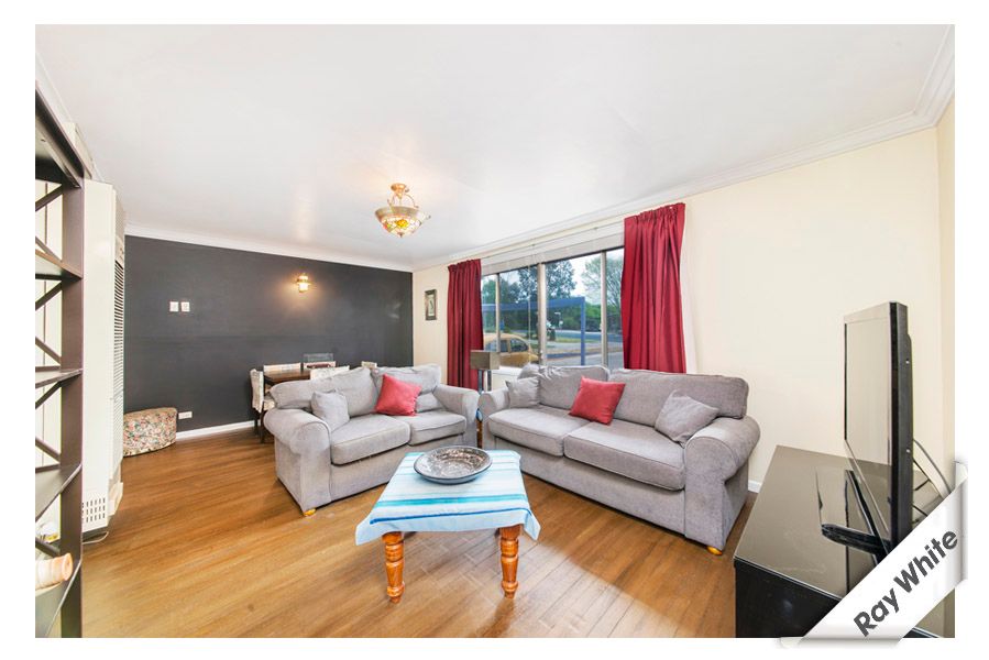 33 Mockridge Crescent, HOLT ACT 2615