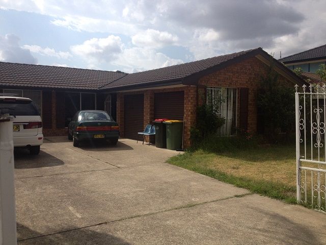 4 Macedon Street, BOSSLEY PARK, NSW 2176