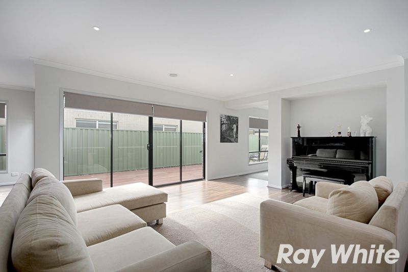 31 Park Orchard Drive, PAKENHAM, VIC 3810