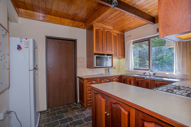64 Valencia Road, CARMEL, WA 6076