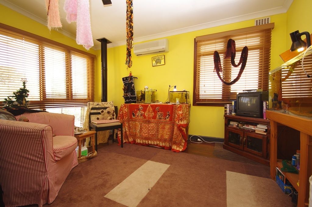 13 Curtis Way, GIRRAWHEEN, WA 6064