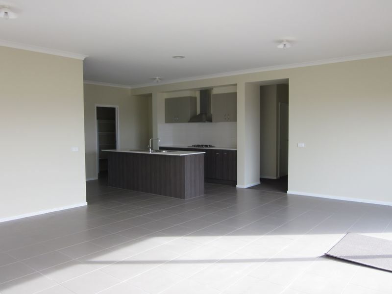 6 Windmill Court, OFFICER, VIC 3809