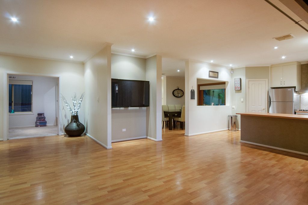 115 Homestead Drive, ABERFOYLE PARK, SA 5159