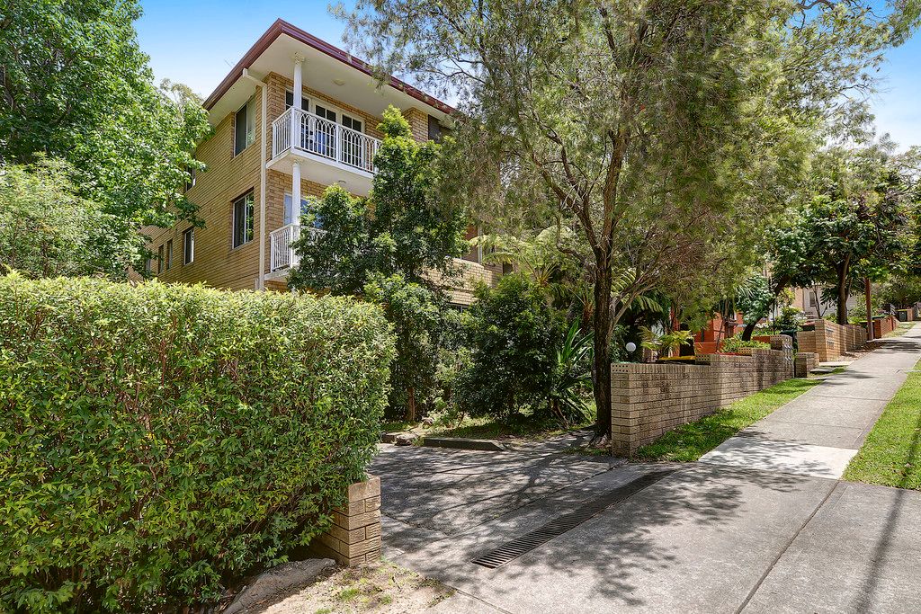 29 Pearson Street, GLADESVILLE NSW 2111