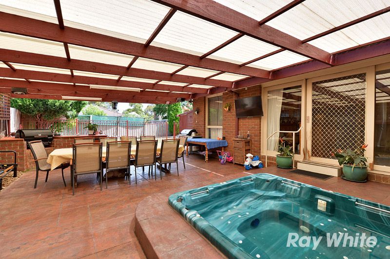 9 Leah Court, ROWVILLE, VIC 3178