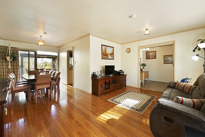 54 Glen Tower Drive, GLEN WAVERLEY, VIC 3150
