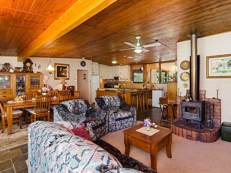 14 John Street, OAKBANK, SA 5243