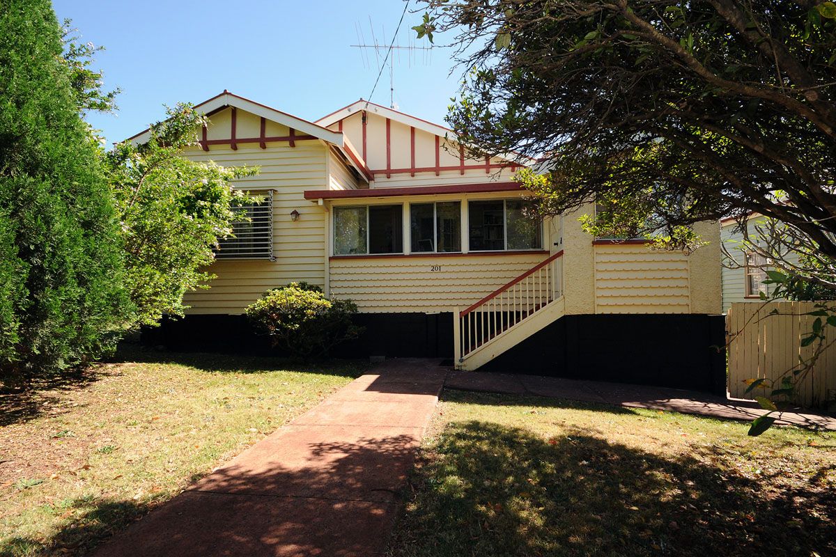 201 Bridge Street, North Toowoomba, QLD 4350