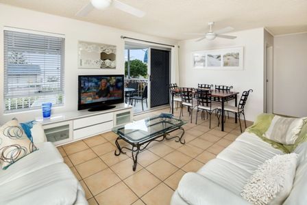 Unit 5/38 McIlwraith Street, Moffat Beach, QLD 4551