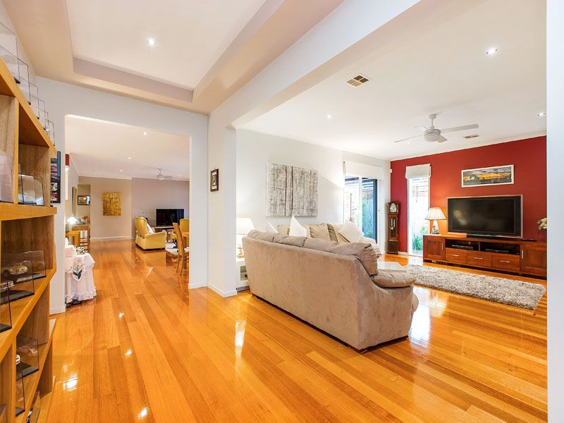 3 King Sound Close, WATERWAYS, VIC 3195