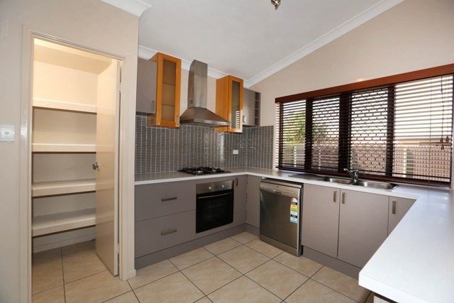 10 Banbury Court, KIRWAN, QLD 4817