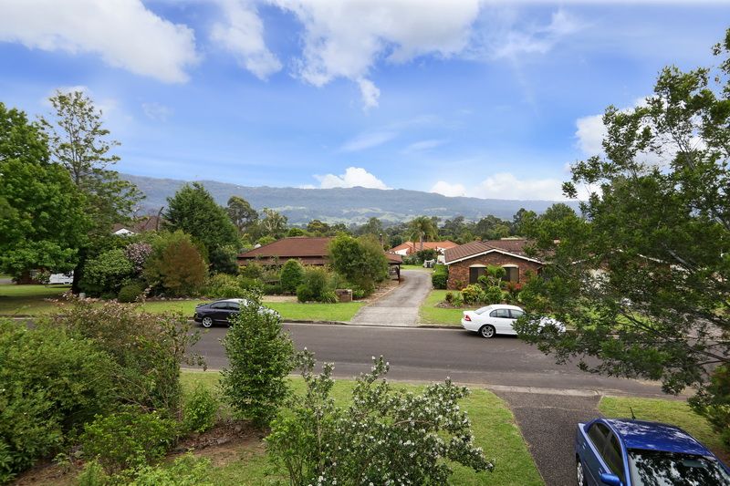 2 Woorin Close, BOMADERRY, NSW 2541