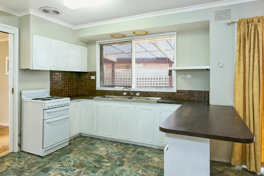 21 Lawson Road, MELTON SOUTH, VIC 3338