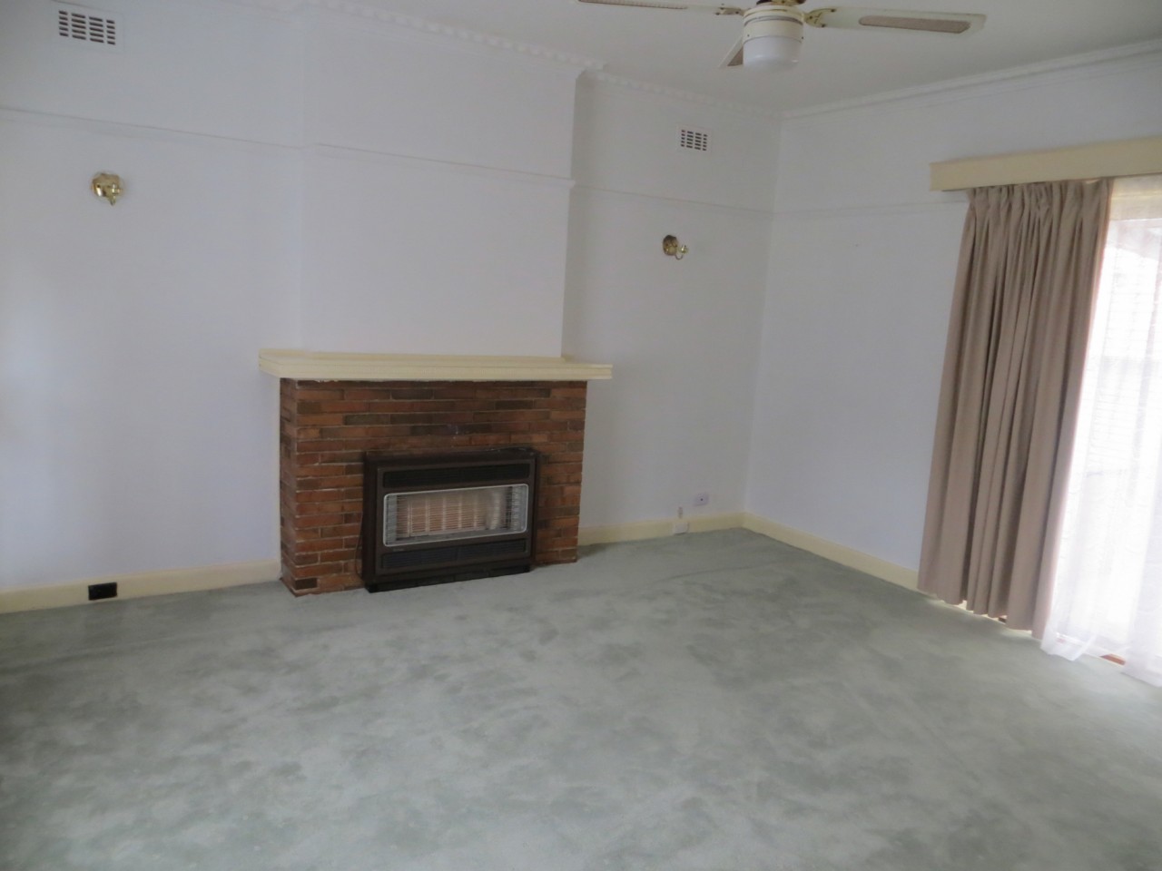 25 Wilson Road, GLEN WAVERLEY, VIC 3150