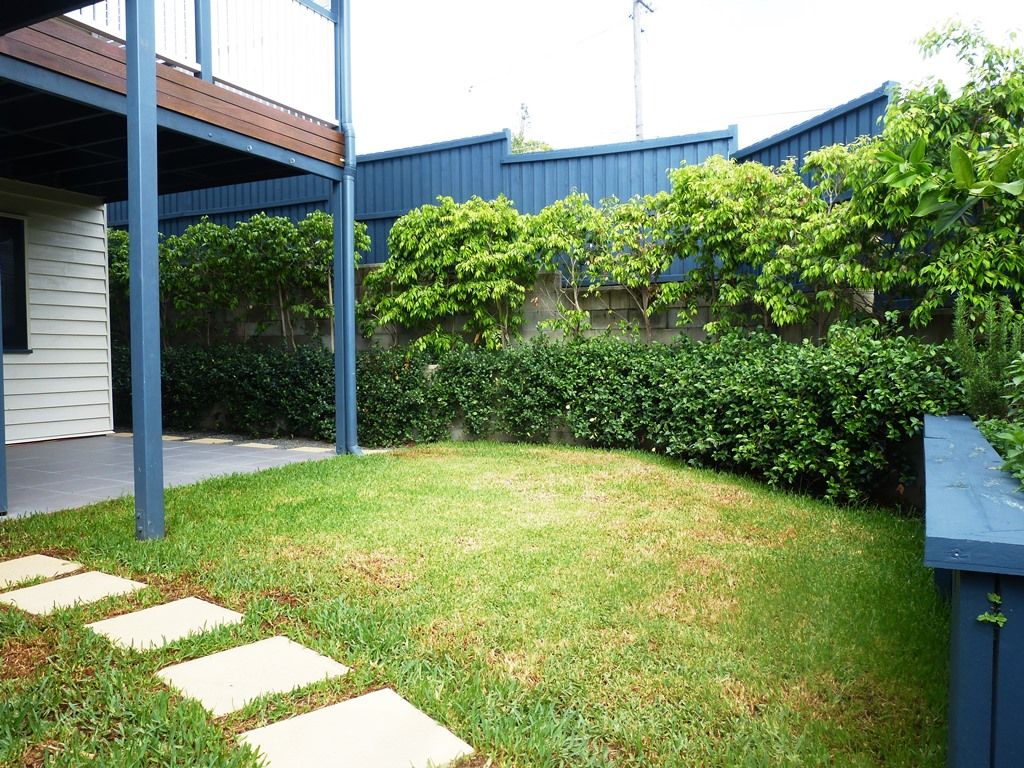 21 Palmer Street, GREENSLOPES, QLD 4120