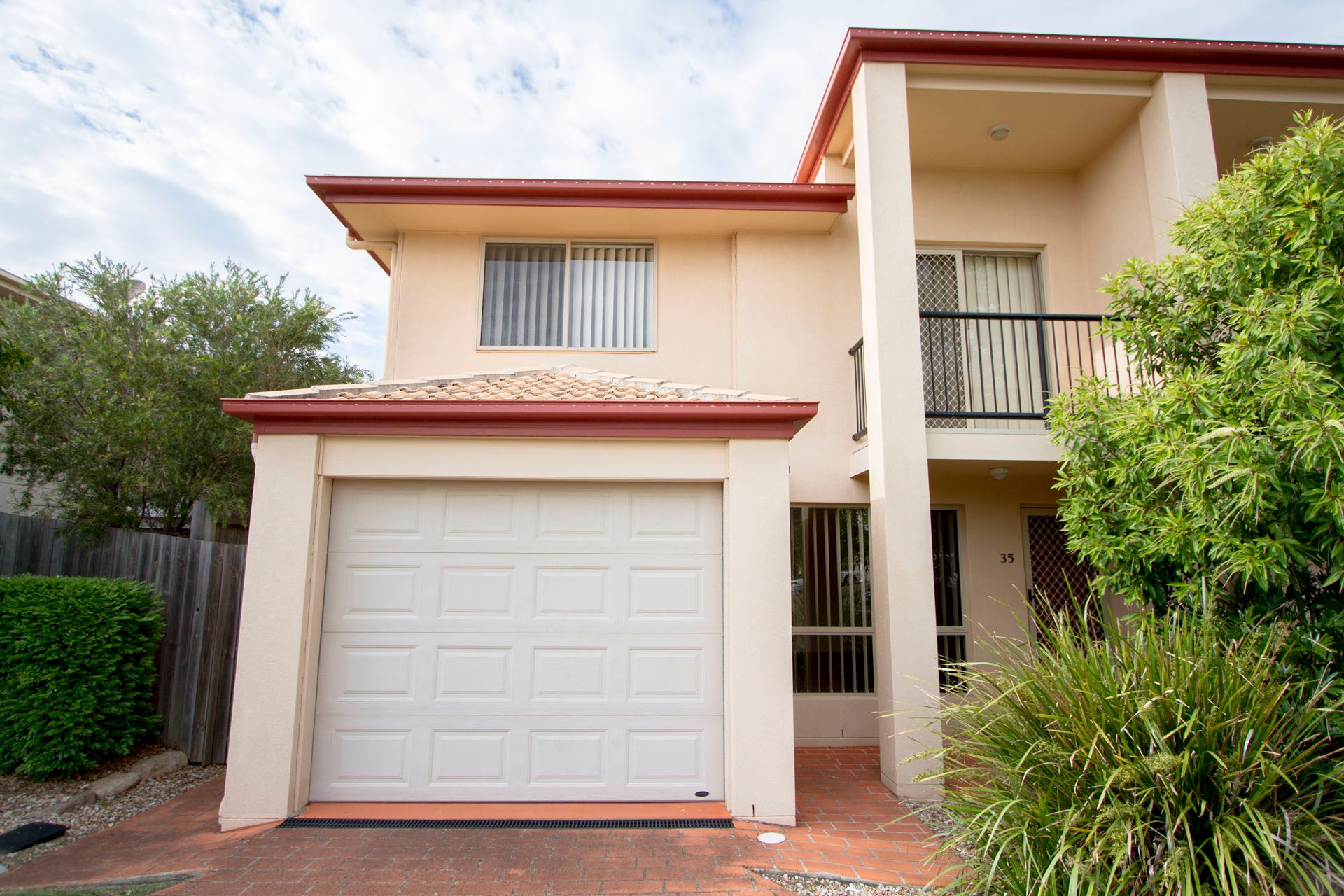 7 Johnston Street, CARINA QLD 4152