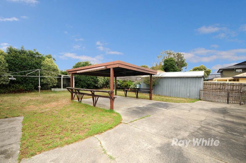 35 Michele Drive, SCORESBY, VIC 3179