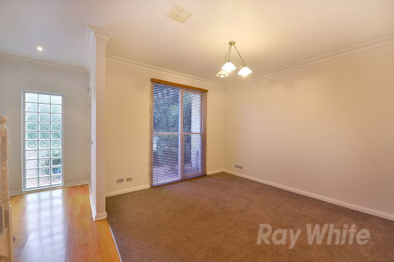 8 Nectar Mews, KNOXFIELD, VIC 3180