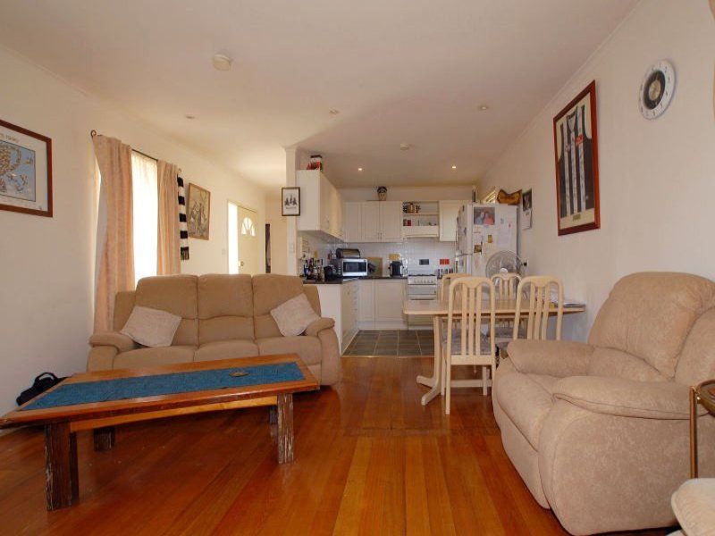2 Telopea Crescent, FRANKSTON NORTH, VIC 3200