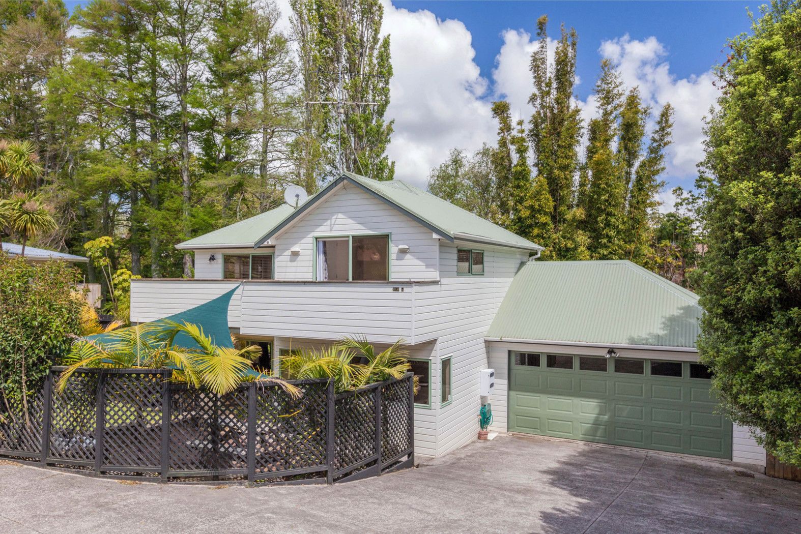 2-216 Moore Street, Howick, Manukau City