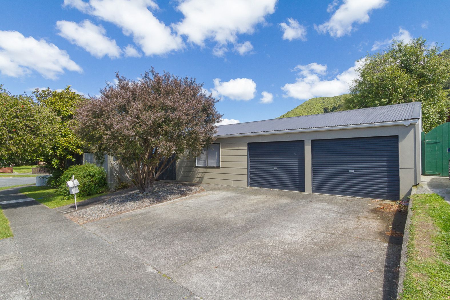 13 Larchmont Grove, TOTARA PARK, Upper Hutt City