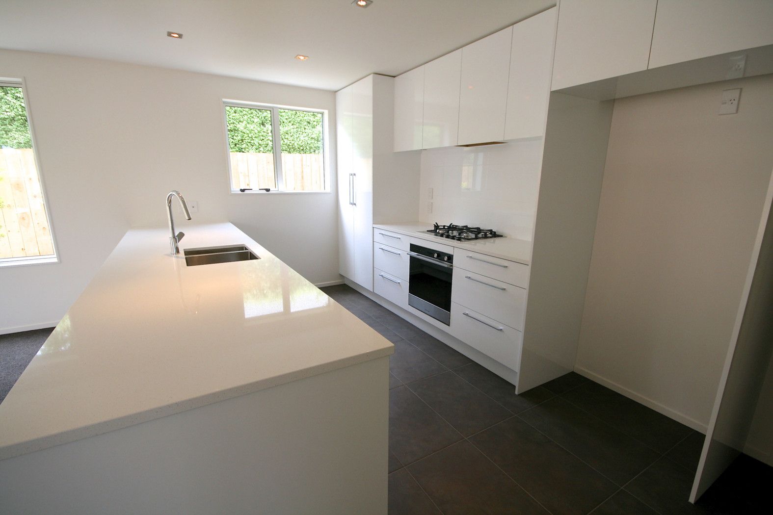 2/42 Moore Street, Howick, Manukau City