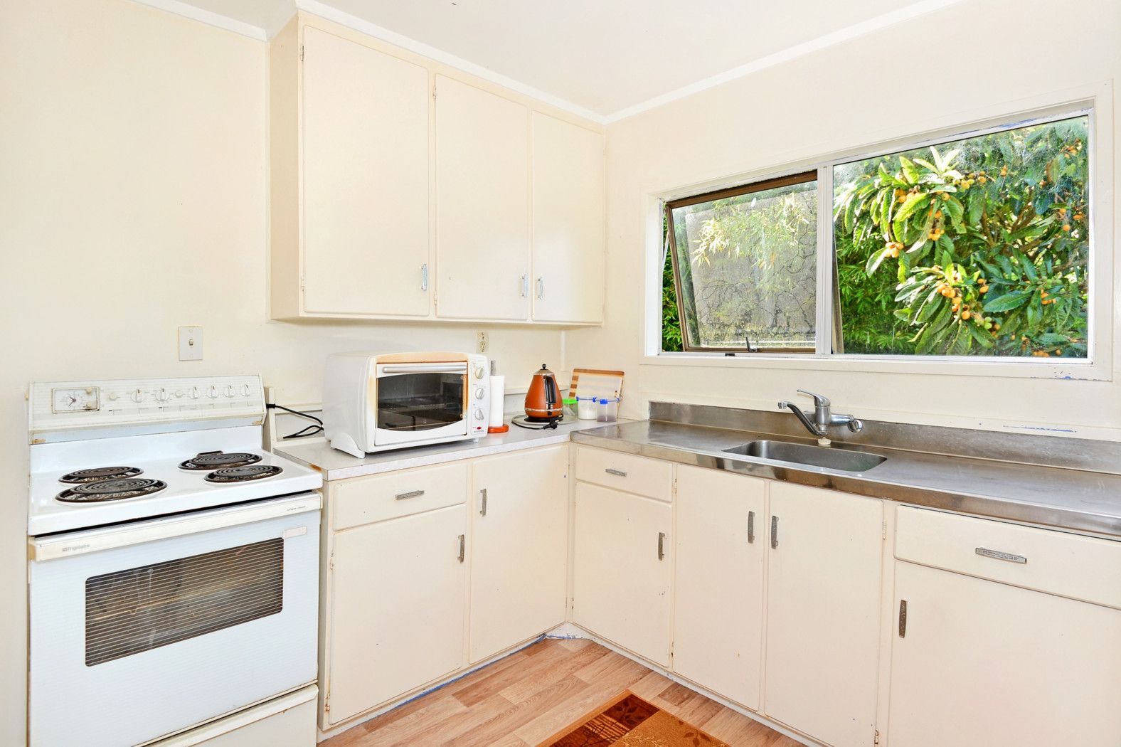24 Lanigan Street, BIRKDALE, North Shore City