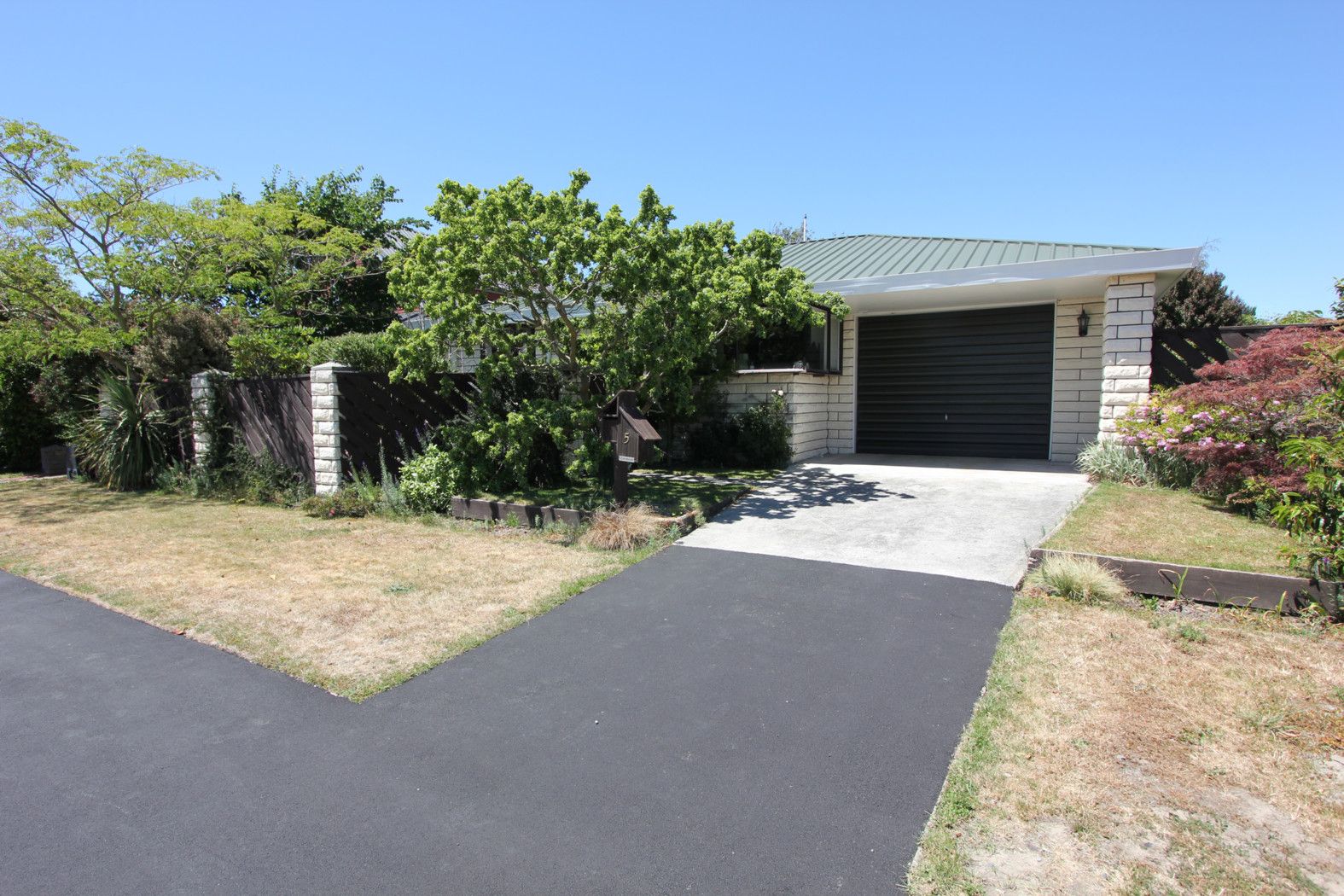 5 Roydon Drive, TEMPLETON, Christchurch City