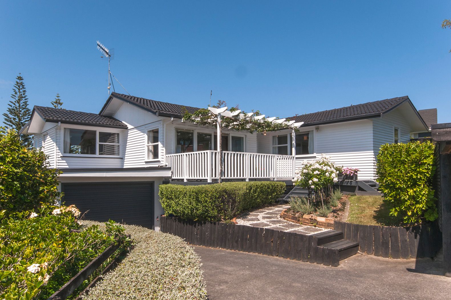 39 Advene Road, COCKLE BAY, Manukau City