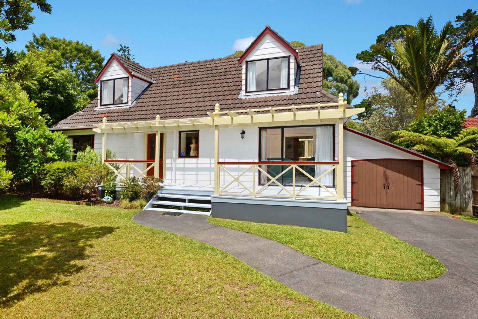 28 Sunward Rise, GLENFIELD, North Shore City
