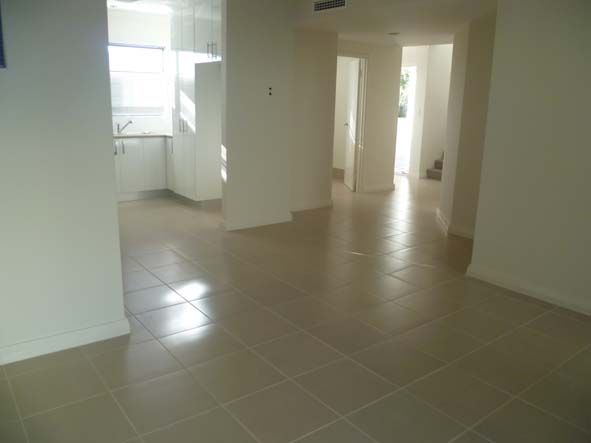 2/35 Harman Place, AVELEY, WA 6069