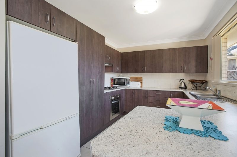 6/24-28 Hibiscus Crescent, ABERGLASSLYN, NSW 2320