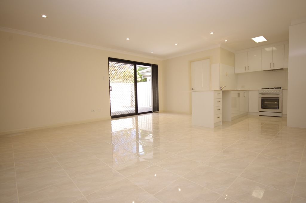 9b Woodchester Road, NOLLAMARA, WA 6061