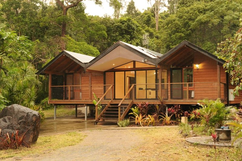 233 Paluma Road, CANNONVALE QLD 4802