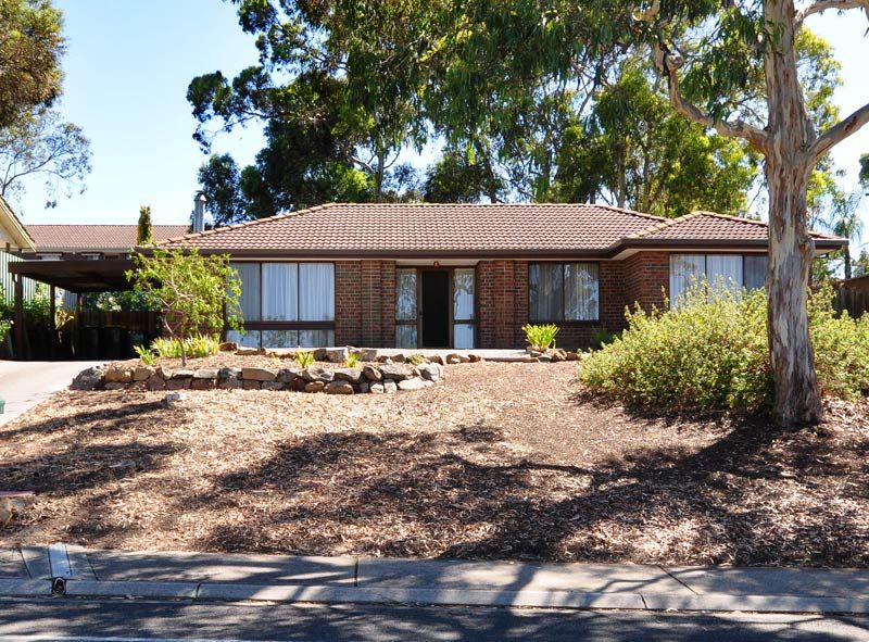 11 Sunnymeade Drive, ABERFOYLE PARK SA 5159