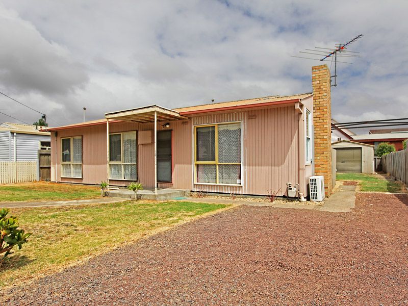 13 Dundas Street, HERNE HILL, VIC 3218