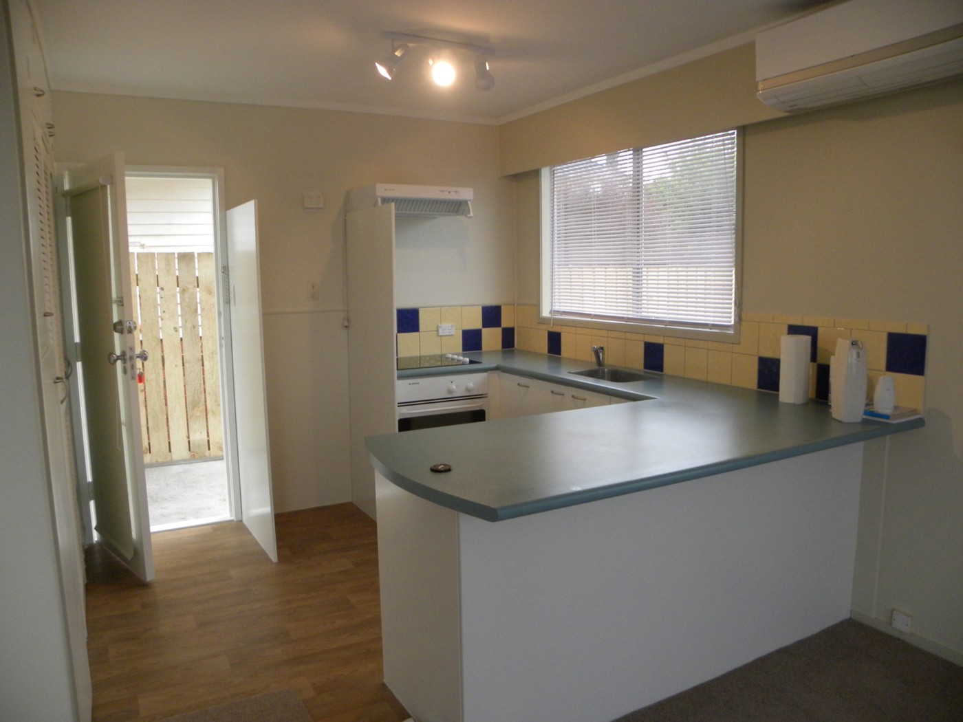 2/4 Anita Avenue, MT ROSKILL, Auckland City