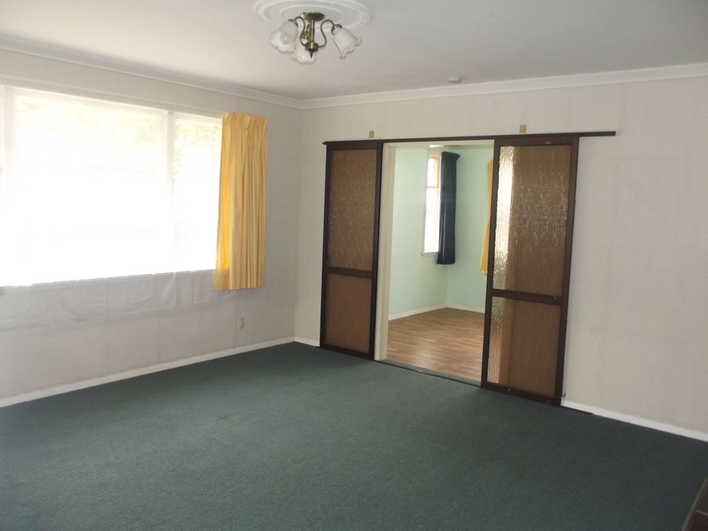 1c Henry Street, EBDENTOWN, Upper Hutt City