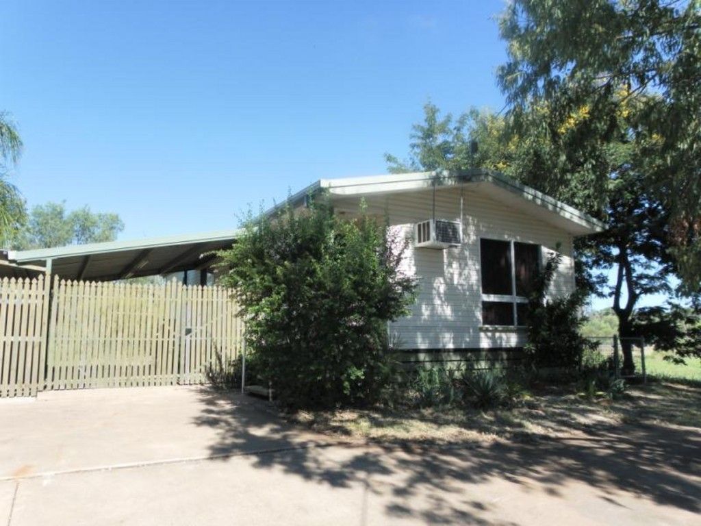 51b Baker Street, EMERALD, QLD 4720