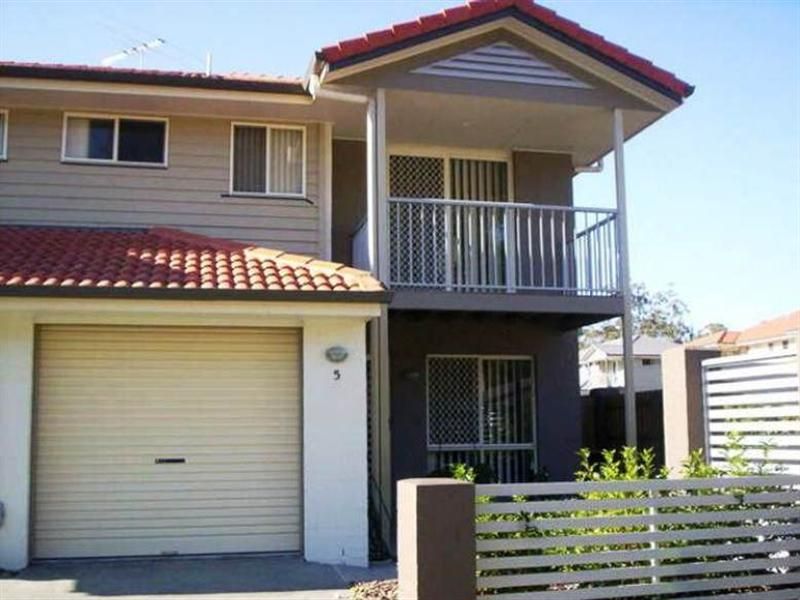 8 Earnshaw Street, CALAMVALE QLD 4116
