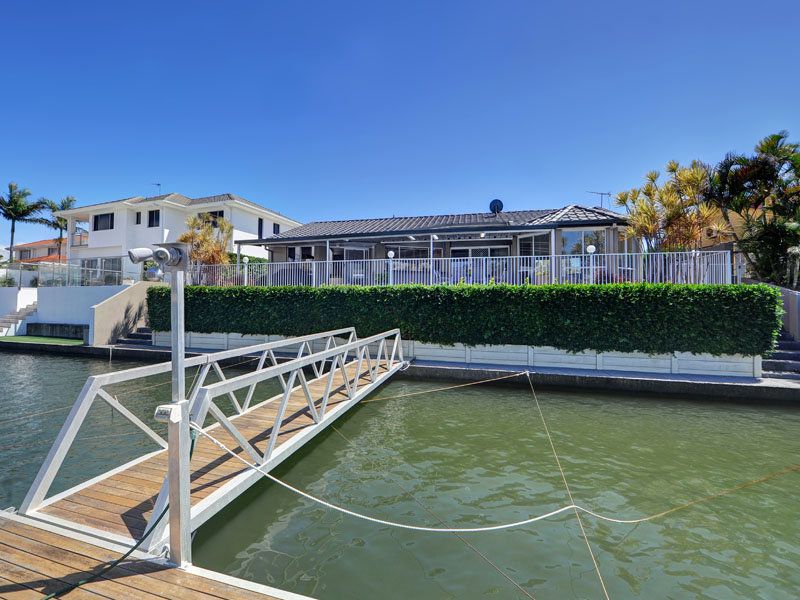 62  Sundance Way, RUNAWAY BAY, QLD 4216