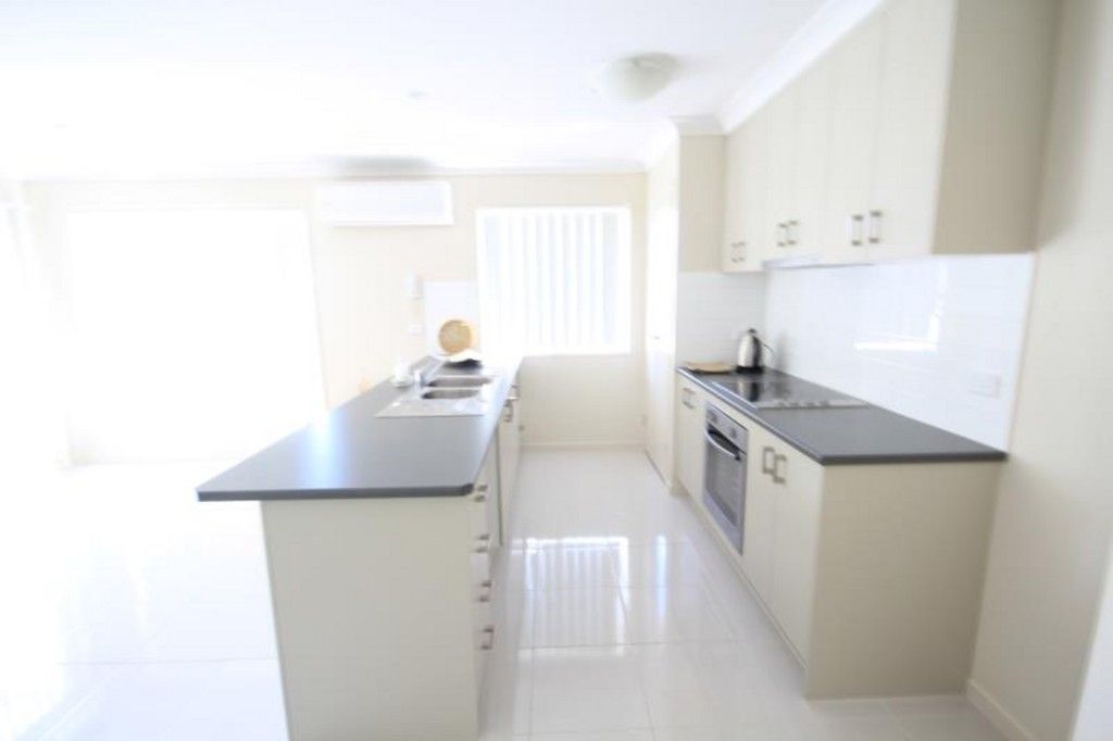 9 Surwold Way, LOGANLEA, QLD 4131