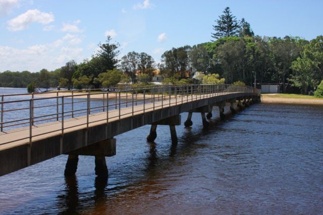 12 Thomas Street, MAROOCHYDORE, QLD 4558