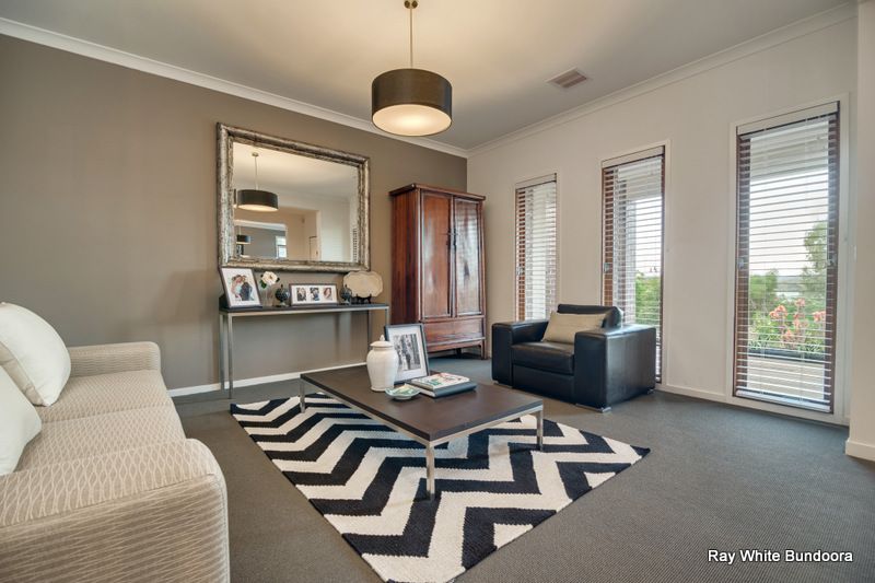 22 Fitzjohns Drive, BUNDOORA, VIC 3083