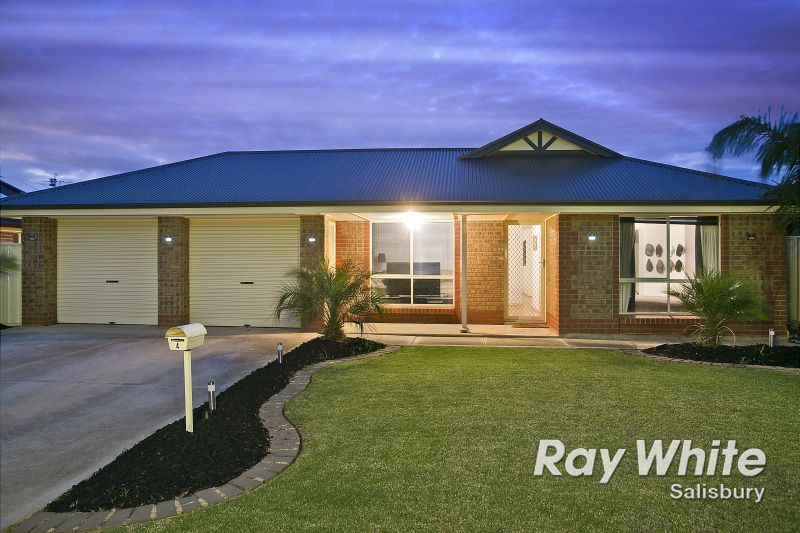 4 Maria Court, MUNNO PARA WEST SA 5115