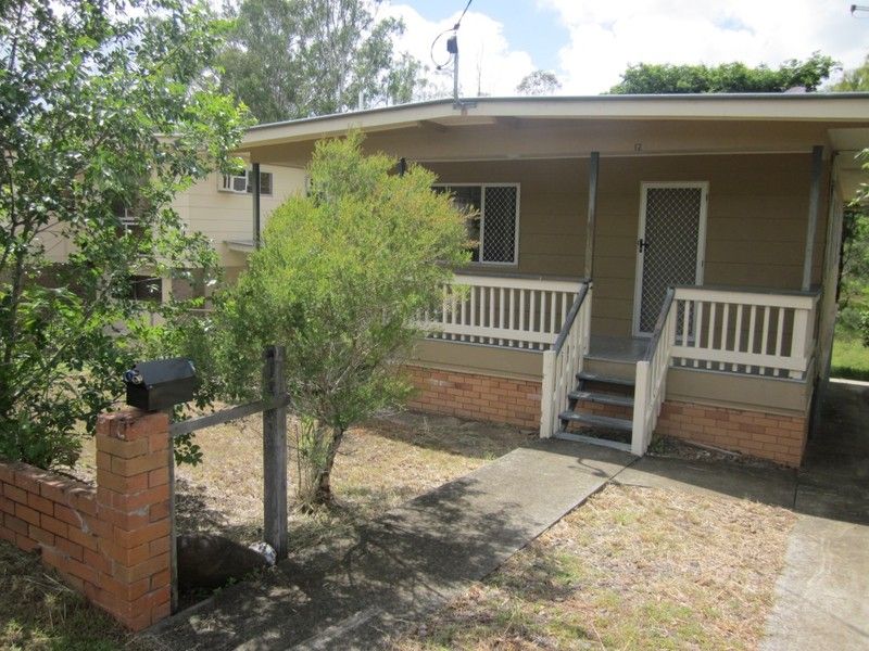 12 Robinson Road, BRASSALL, QLD 4305