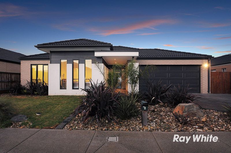 8 Honeybark Crescent, LYNDHURST, VIC 3975