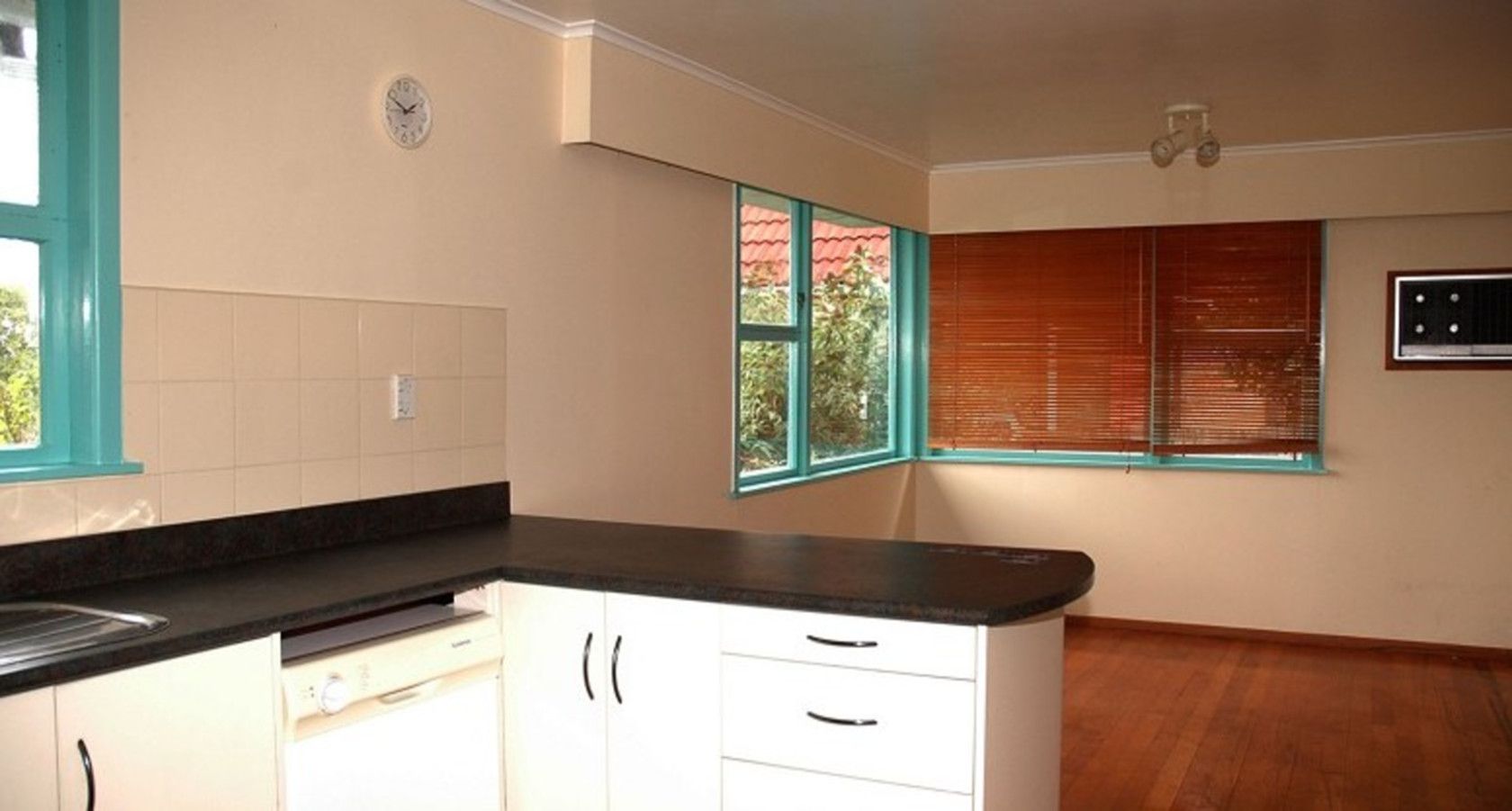 103 Edgewater Drive, PAKURANGA, Manukau City