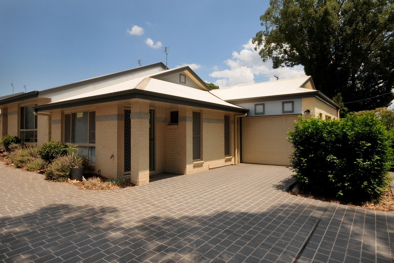 242 Mackenzie Street, RANGEVILLE QLD 4350