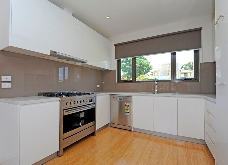 2/1 Olympic Street, BUNDOORA, VIC 3083